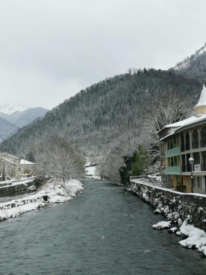 Les Rives Du Haut Salat Seix Luaran gambar